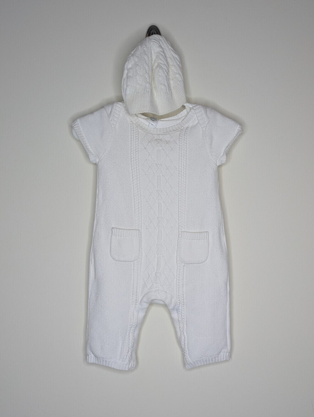 Gap White Knit Onepiece Romper Newborn 0-3m